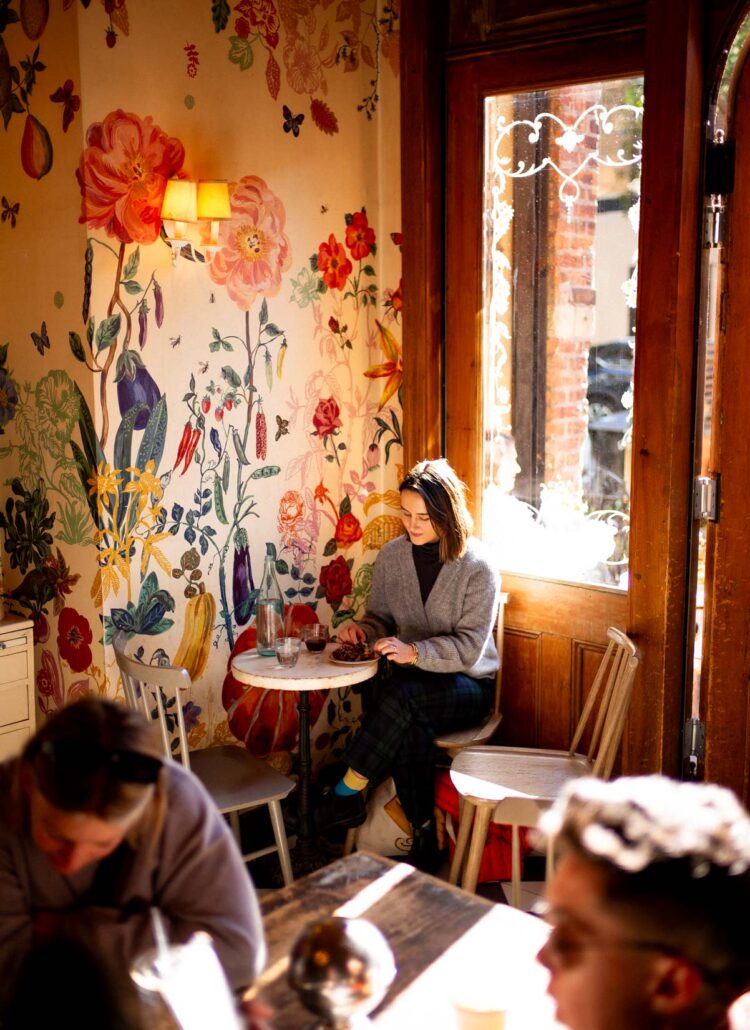 10 MOUTH-WATERING Pizza Joints in Williamsburg, Brooklyn