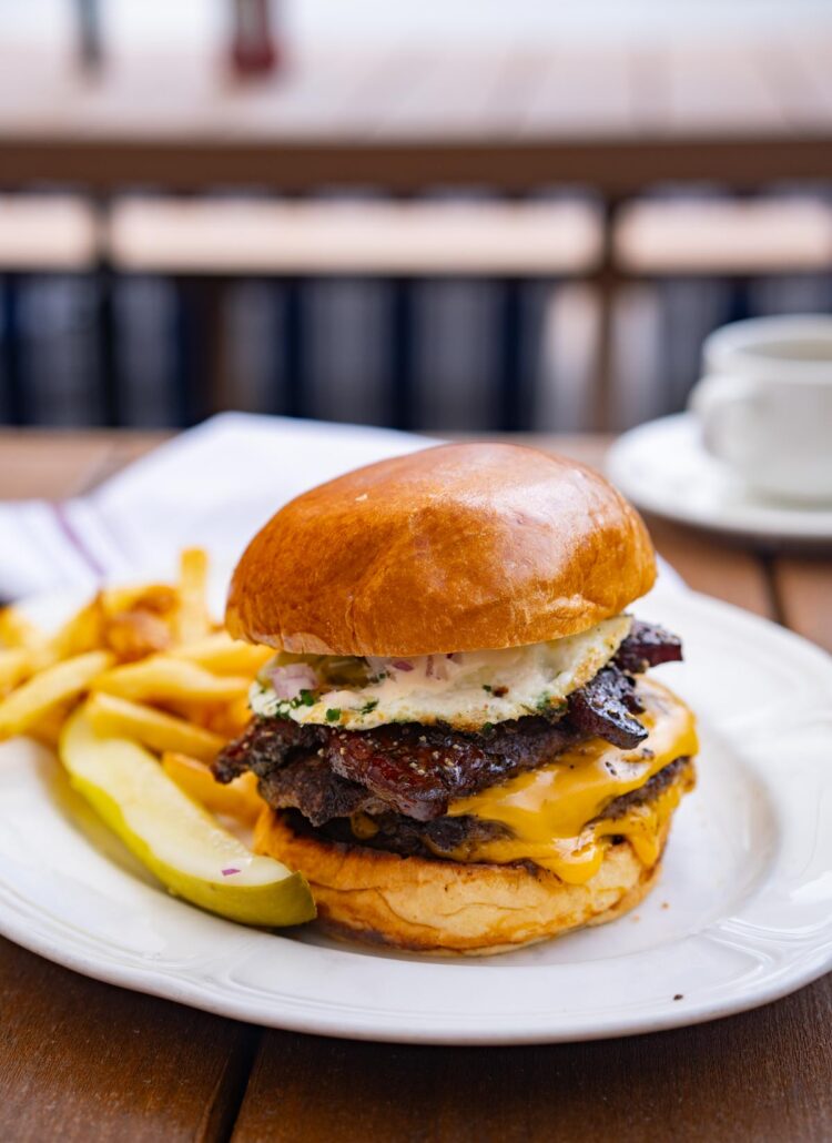 15 Best Pizza Joints in New York City (Definitive Local’s Guide)