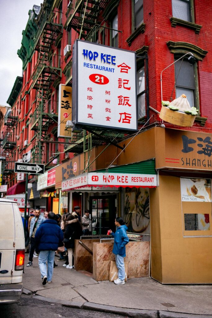 20 TOOTHSOME Restaurants in Chinatown NYC (Foodies Love!)