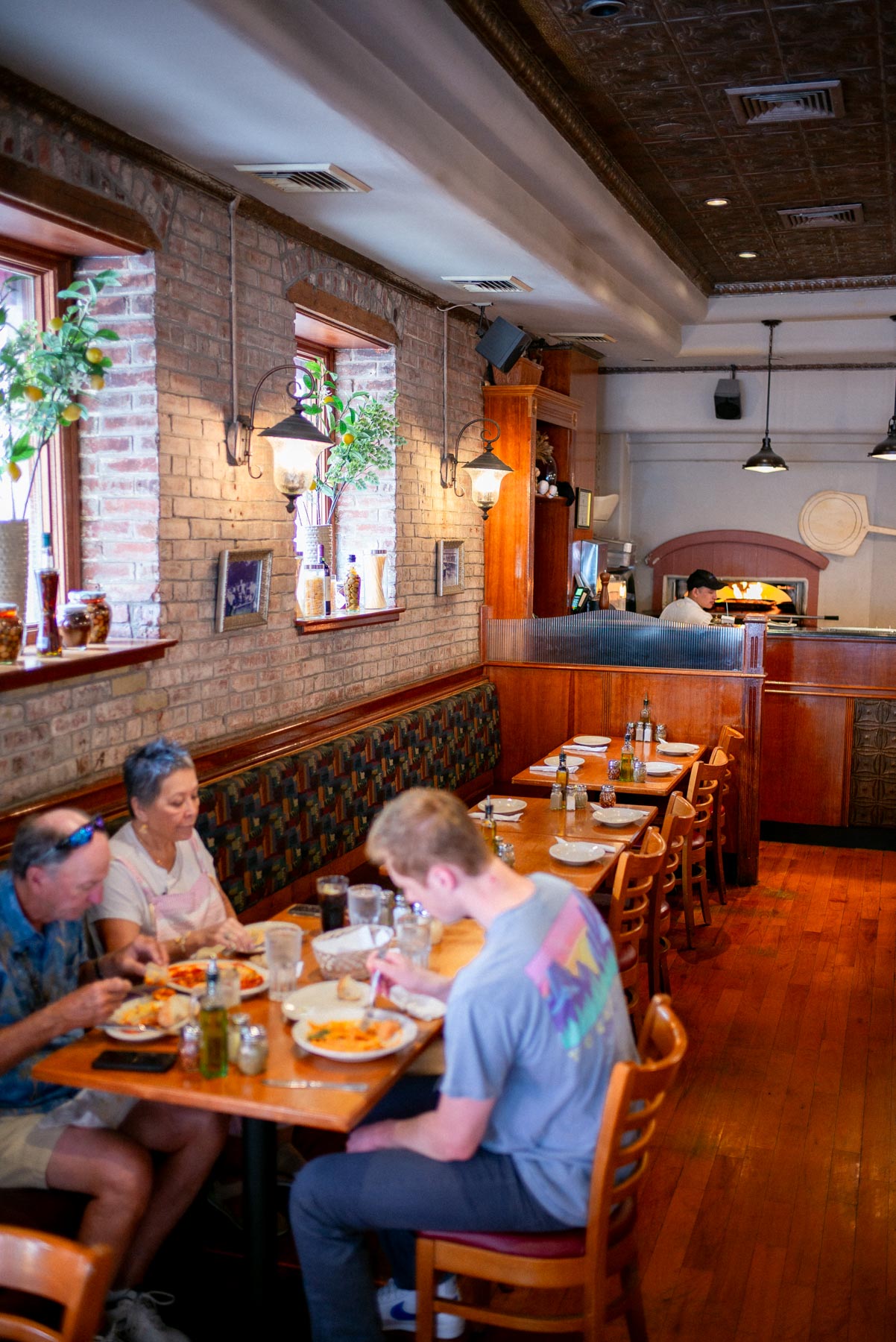 12 EXCITING Upper East Side Pizza Joints Locals Love