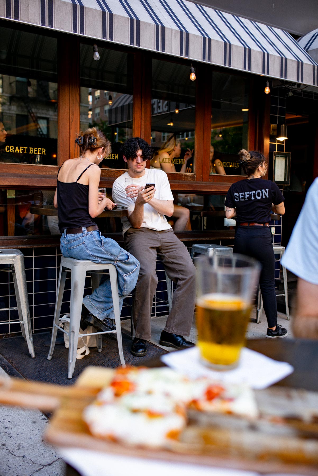 10 SATISFYING Happy Hour Spots on the Upper East Side