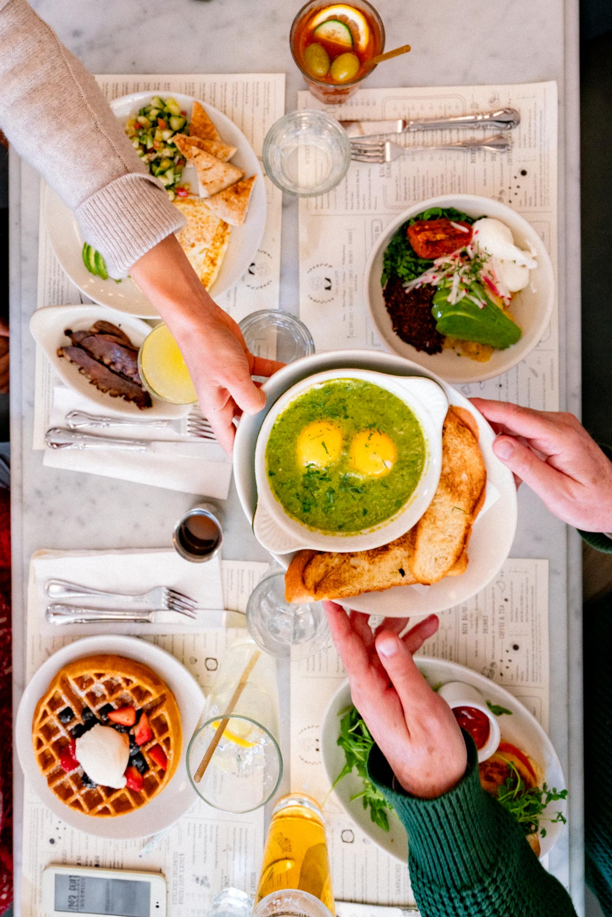 10 SATISFYING Spots for Brunch in Greenwich Village You’ll Love