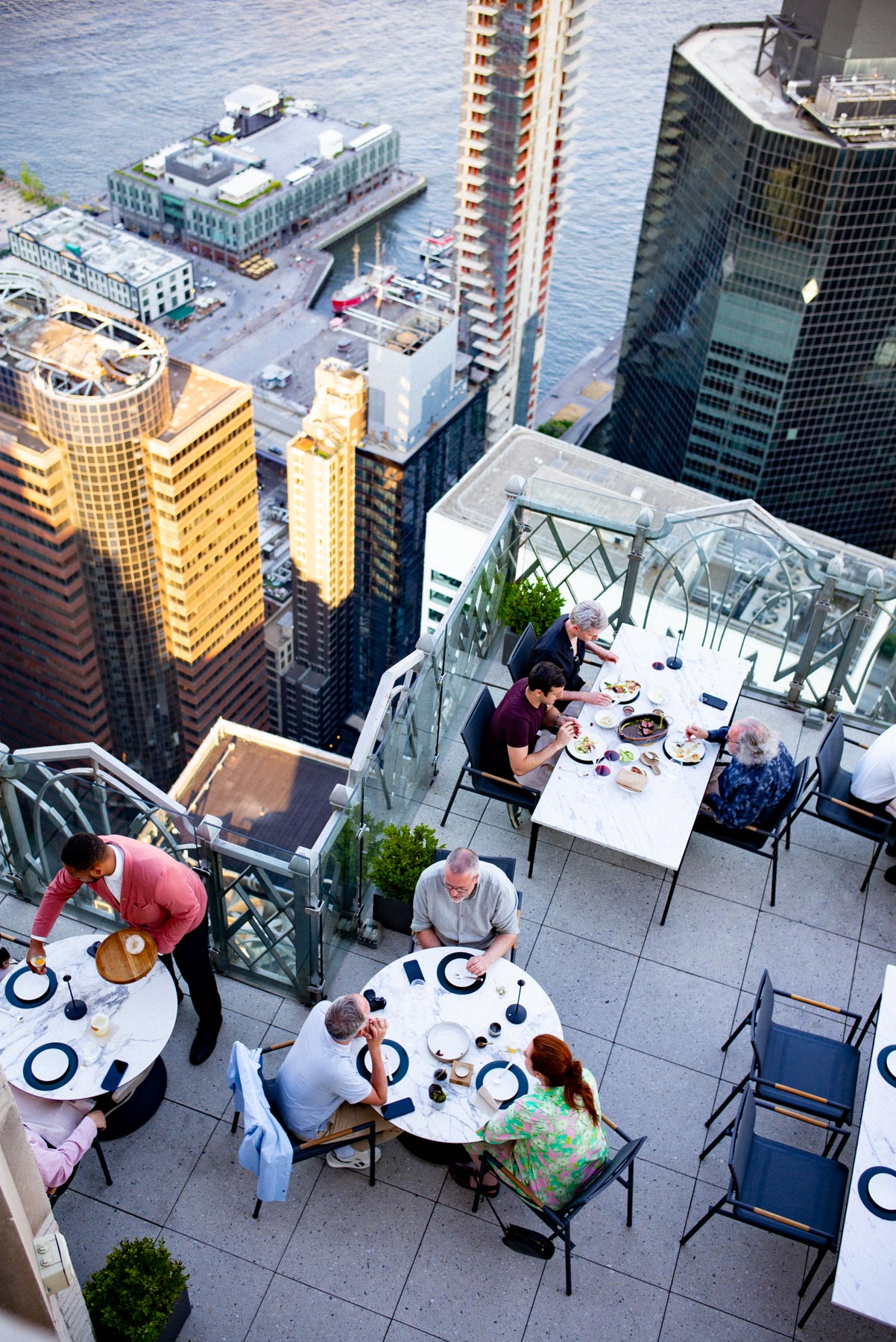 10 FANTASTIC Bars in The Financial District | New York City